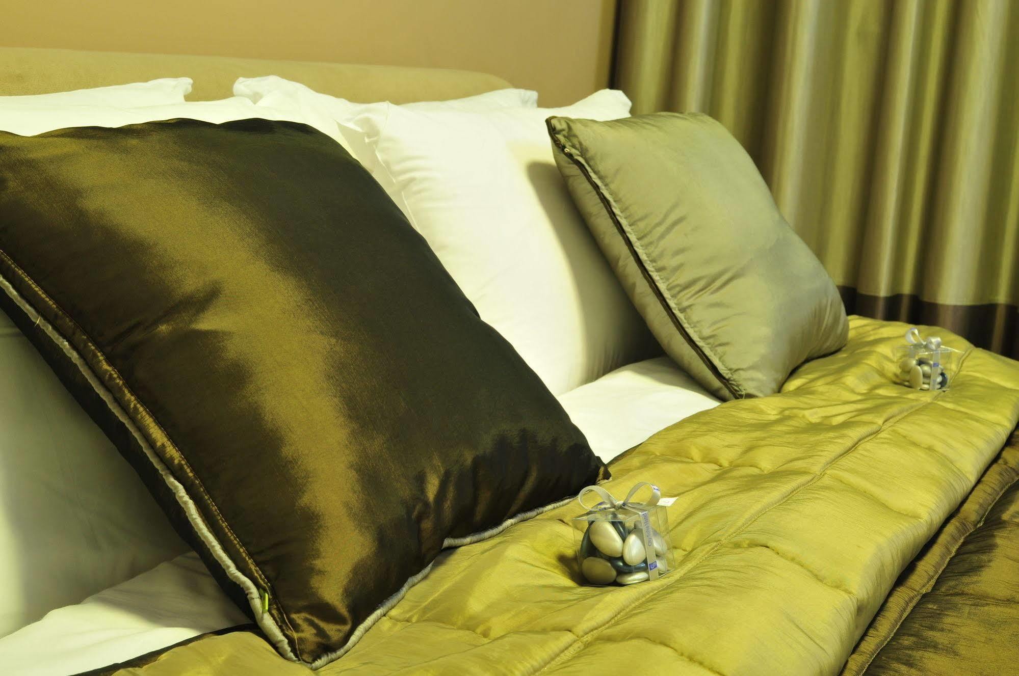 City Suite Hotel Beirut Room photo