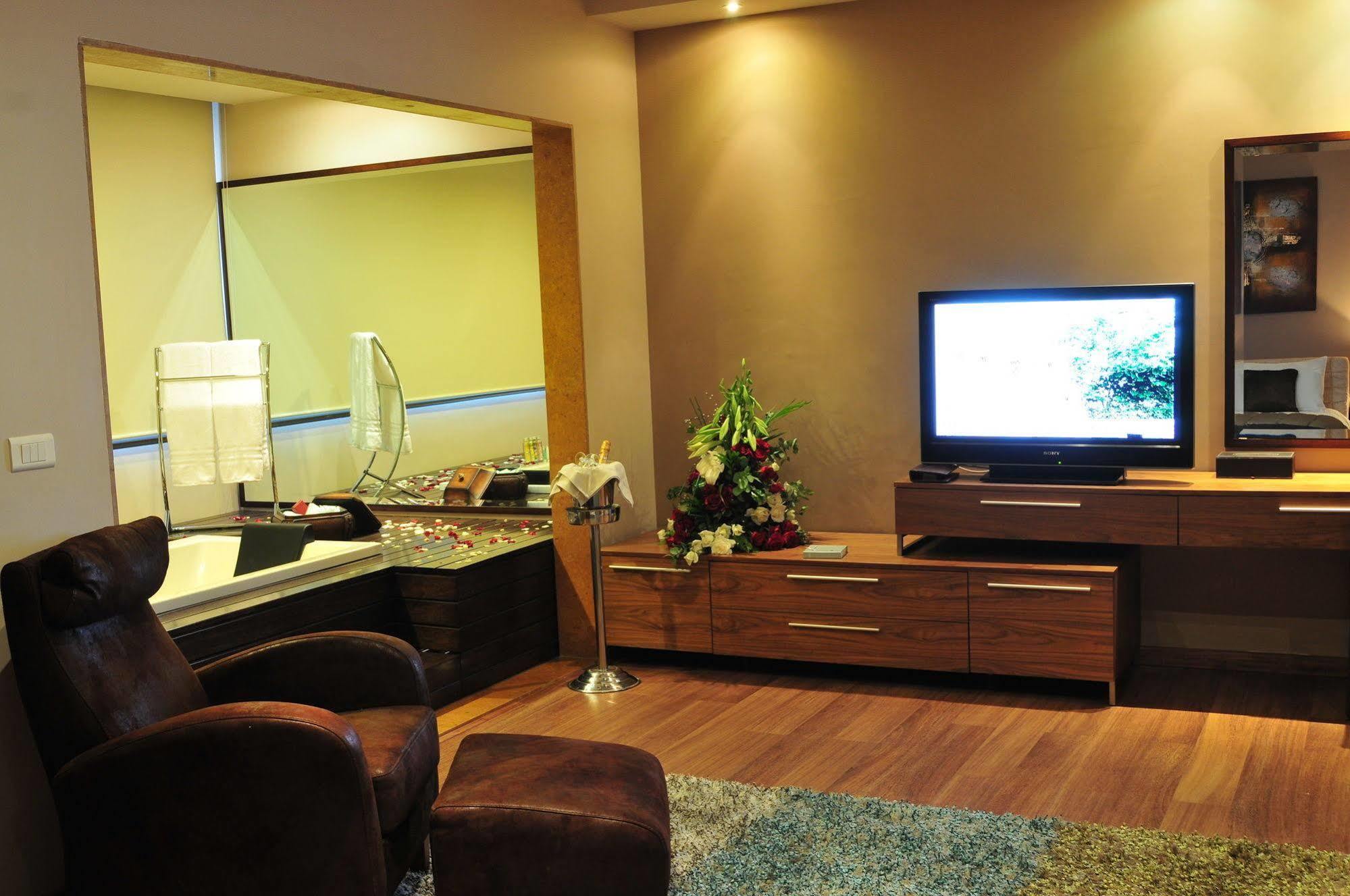 City Suite Hotel Beirut Exterior photo